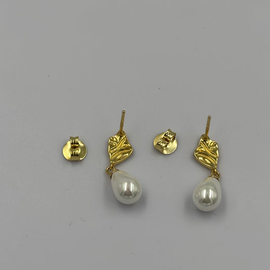 Aurora Pearl Drops earrings