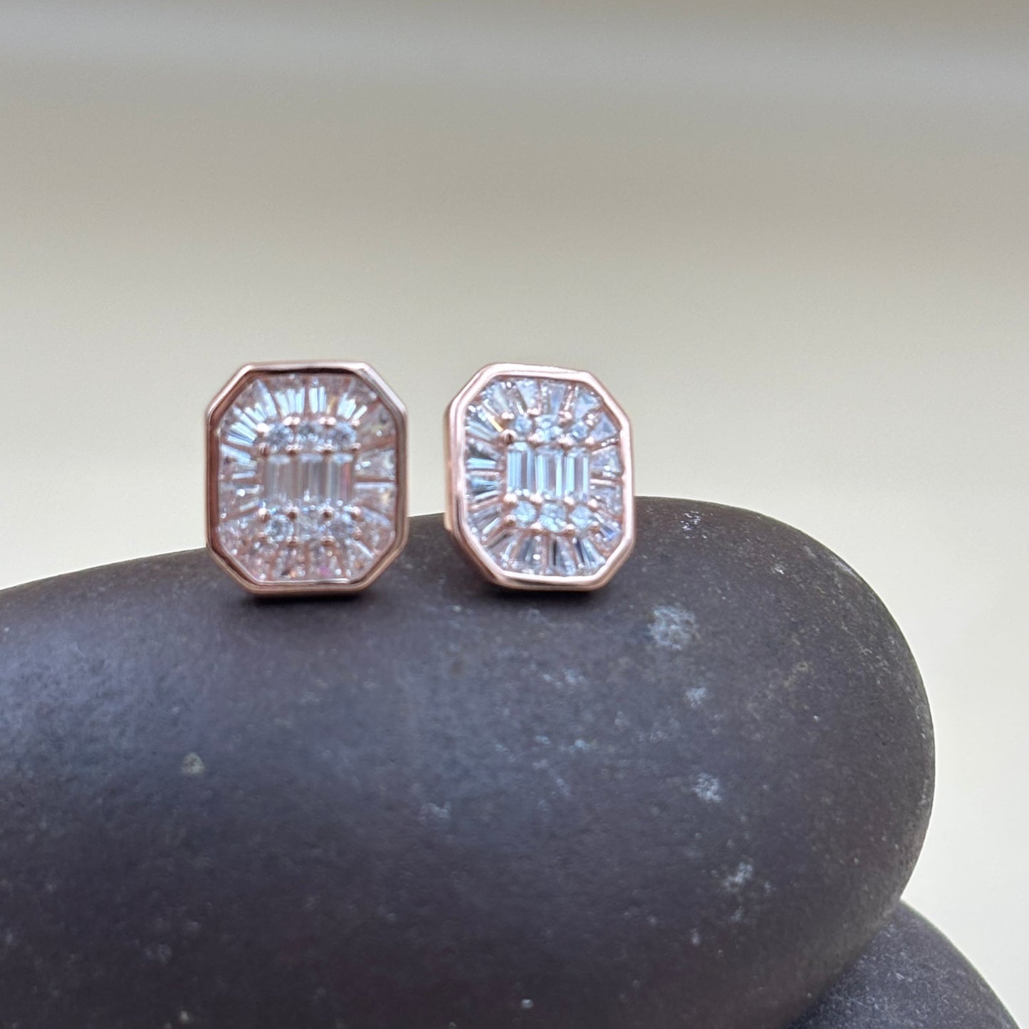 Studs rose gold