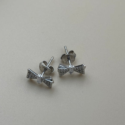 Bow studs