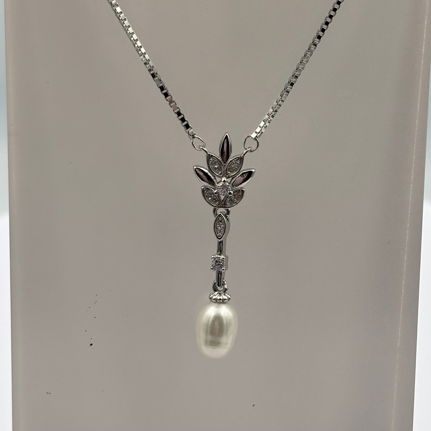 Freshwater pearl necklace set