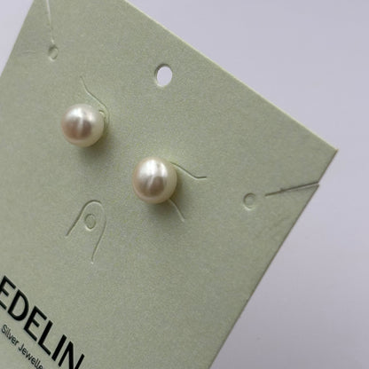 Classic pearl drop earrings