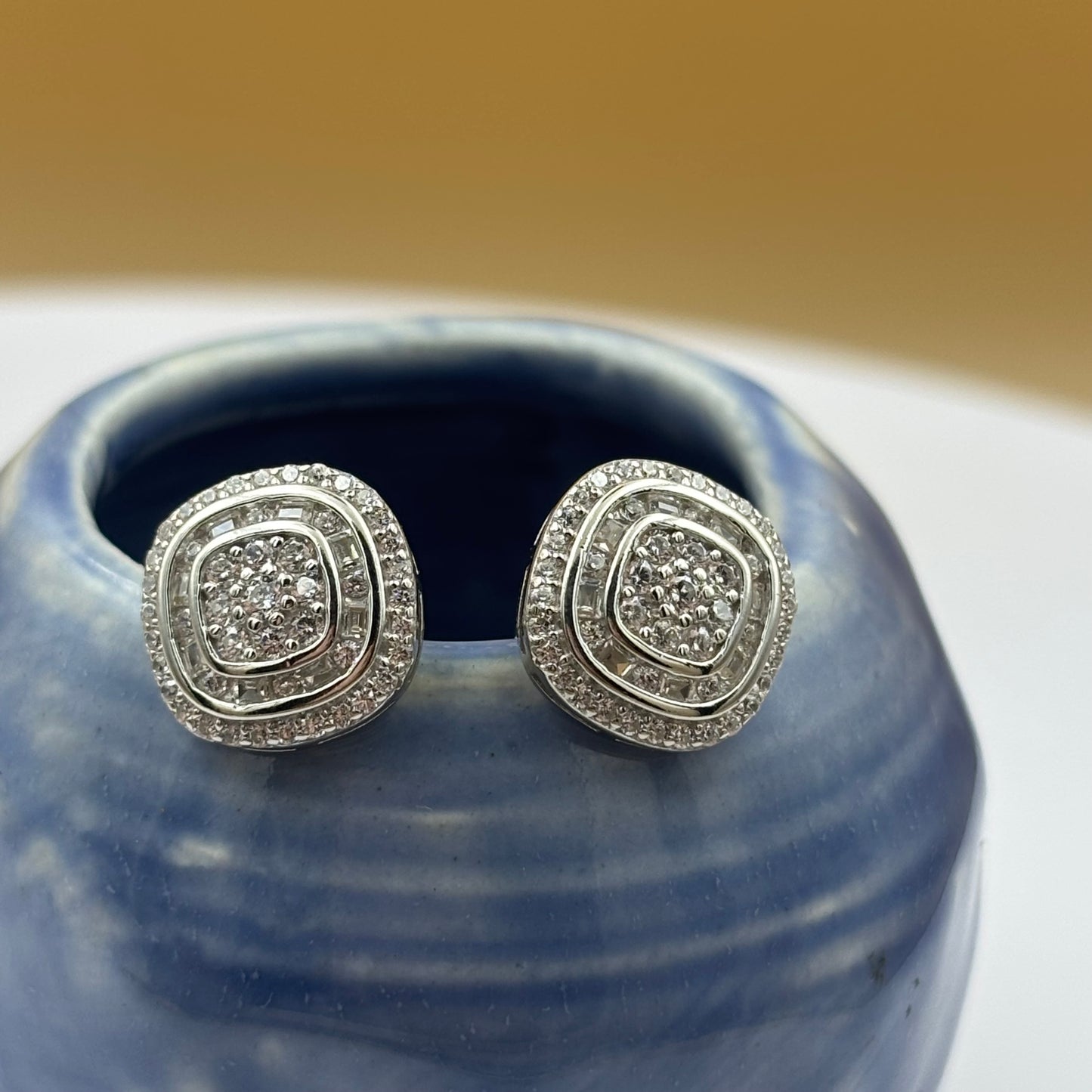 Studs silver