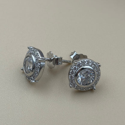 Round classic studs