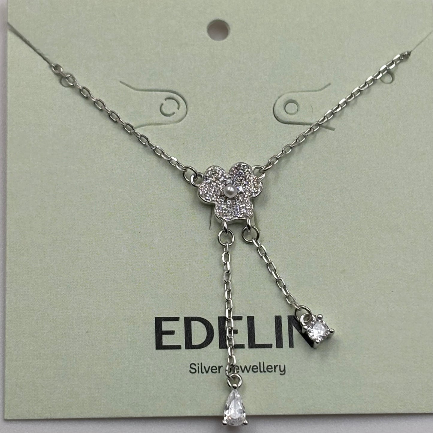 Flower charm necklace