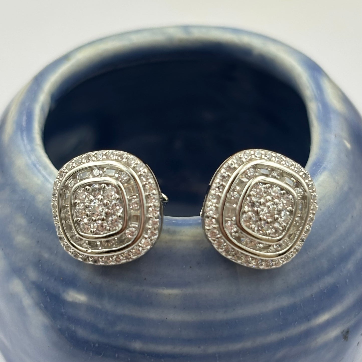 Studs silver