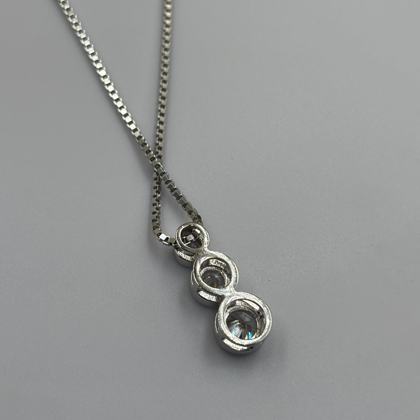 3 layer solitaire necklace