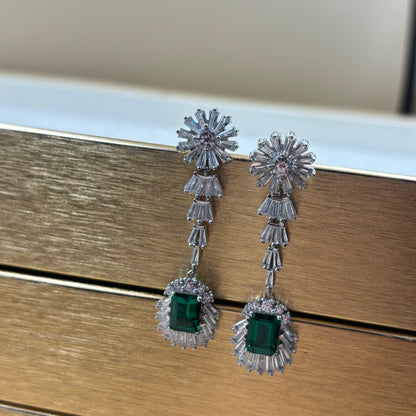 Timeless Emerald Glamour earrings