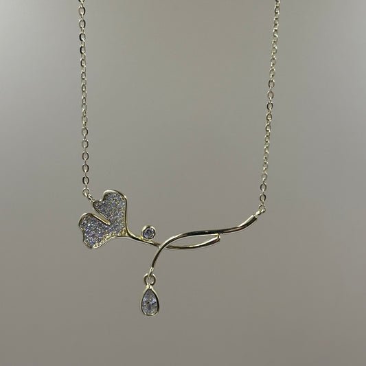 Flower necklace