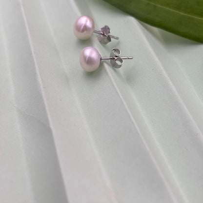 Classic pearl drop earrings
