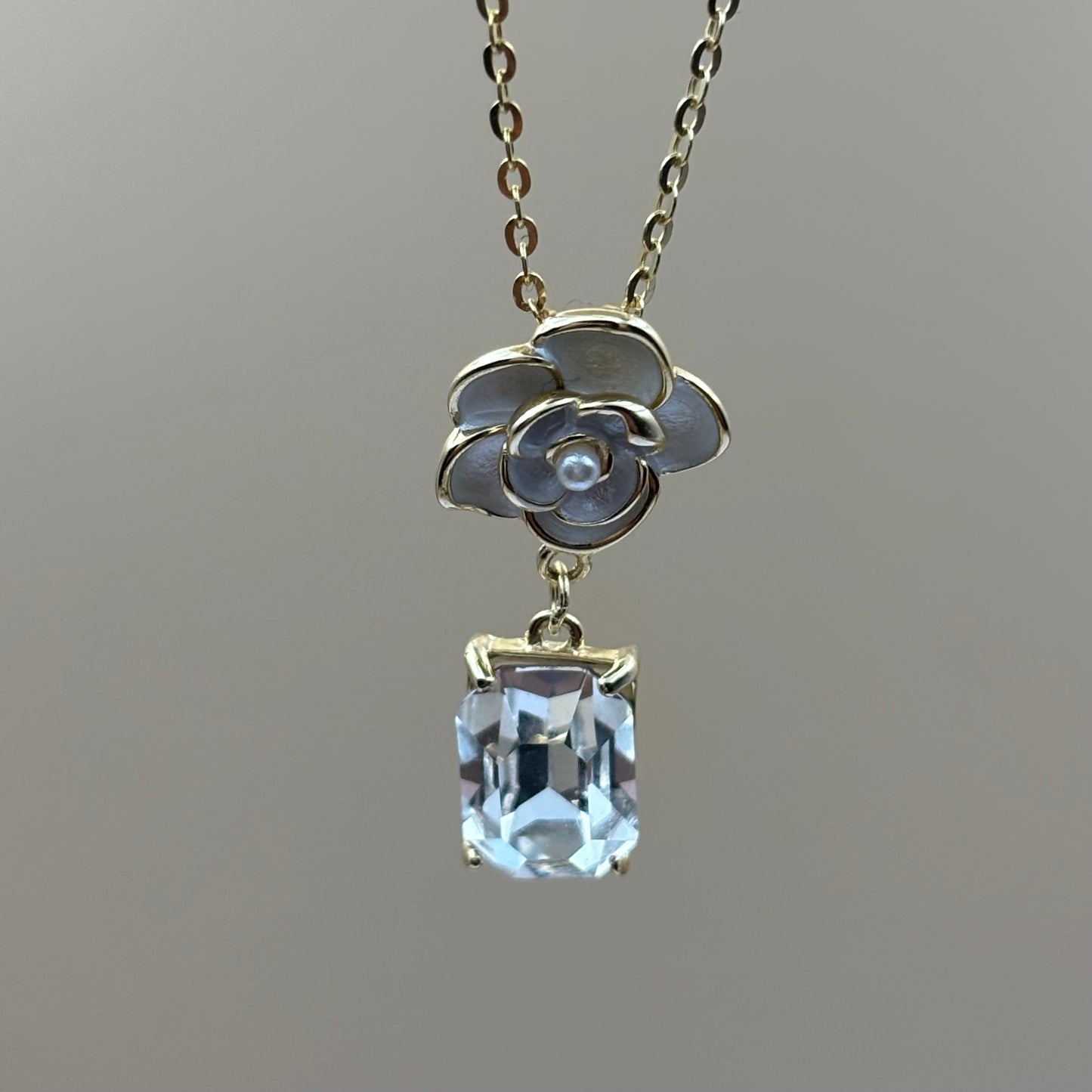 Rose necklace