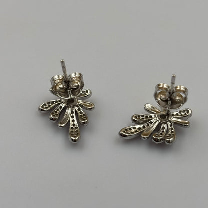 leaf studs