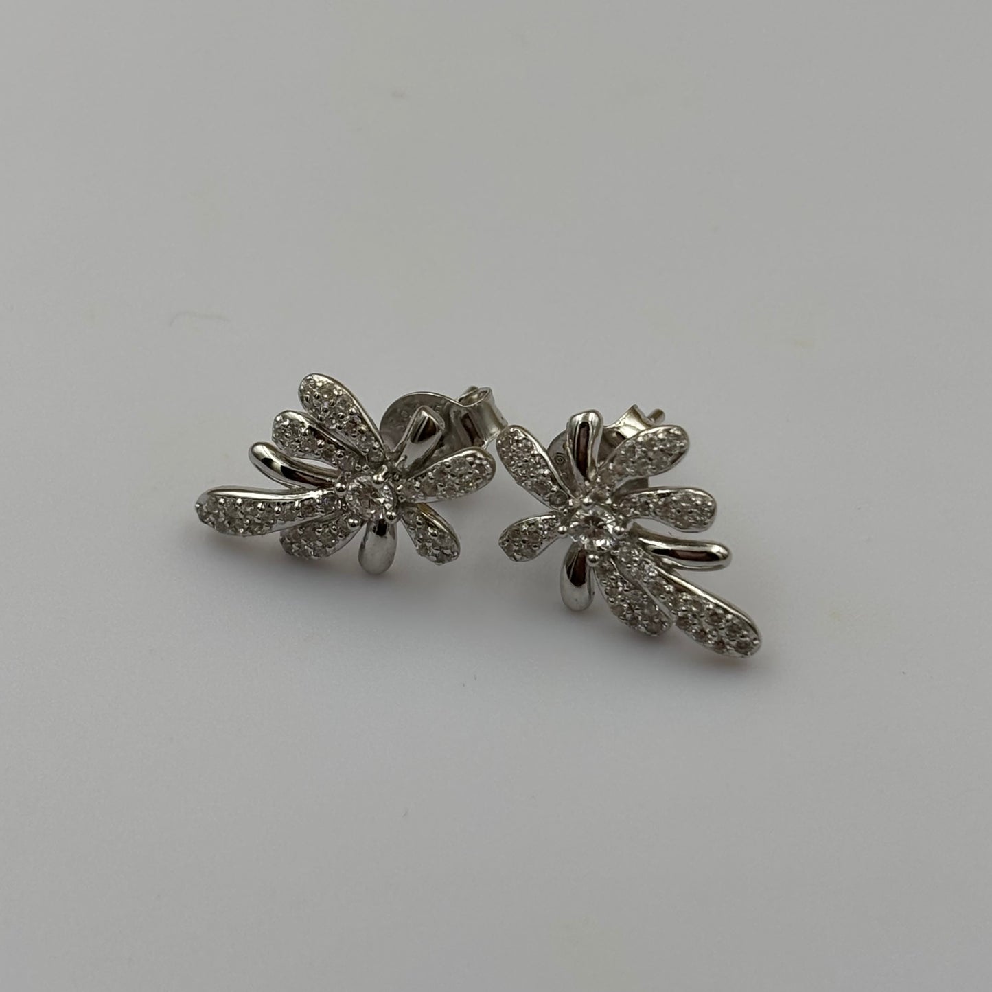 leaf studs