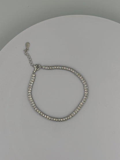 Slim Diamond Line Bracelet