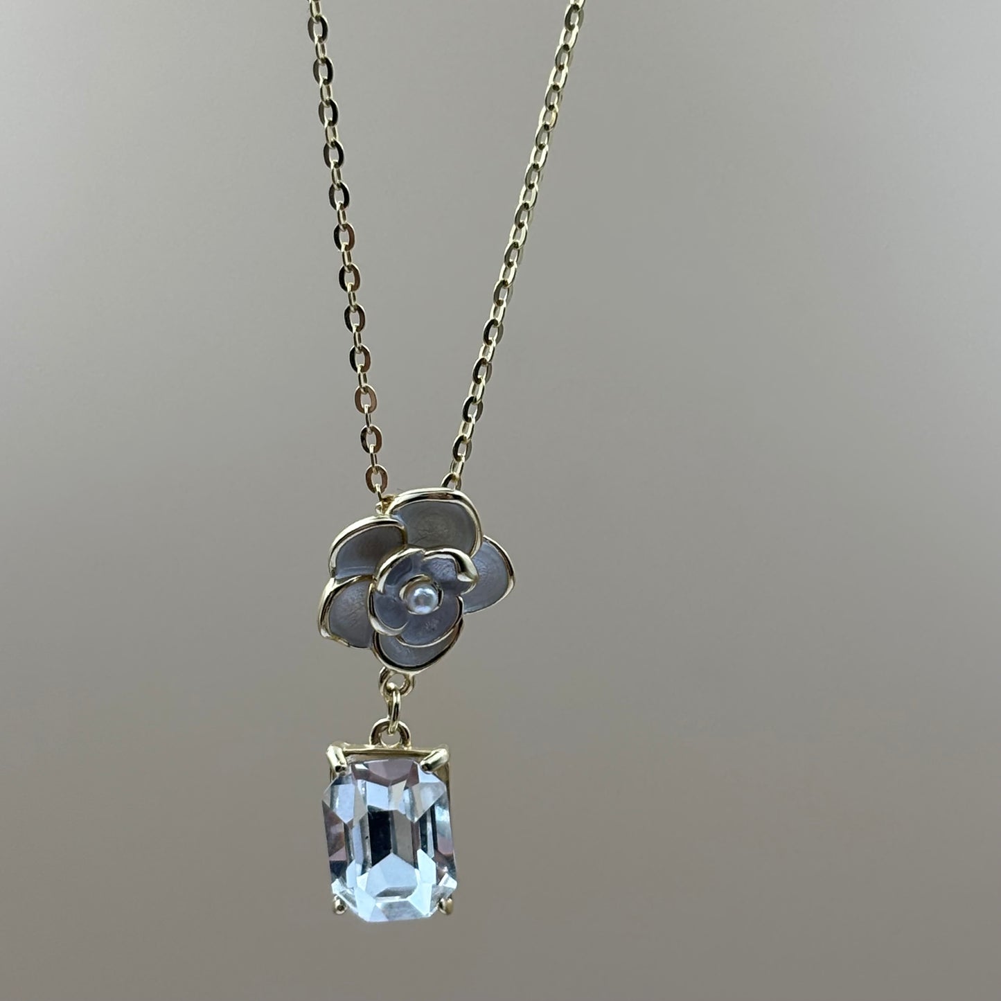 Rose necklace