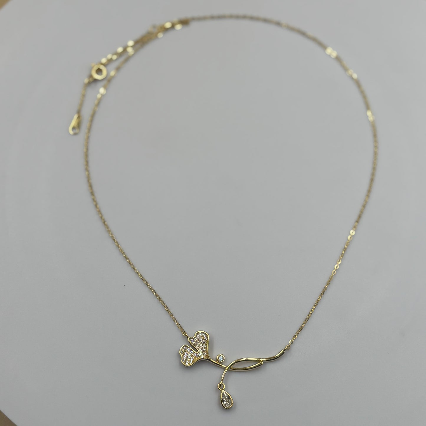 Flower necklace