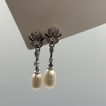 Freshwater pearl necklace set